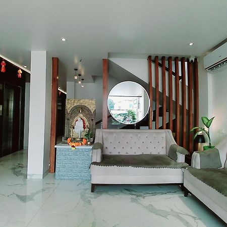 Hotel Sai Pratik, Newly Built Up, Complimentary Shuttle To The Temple Shirdi Exterior photo