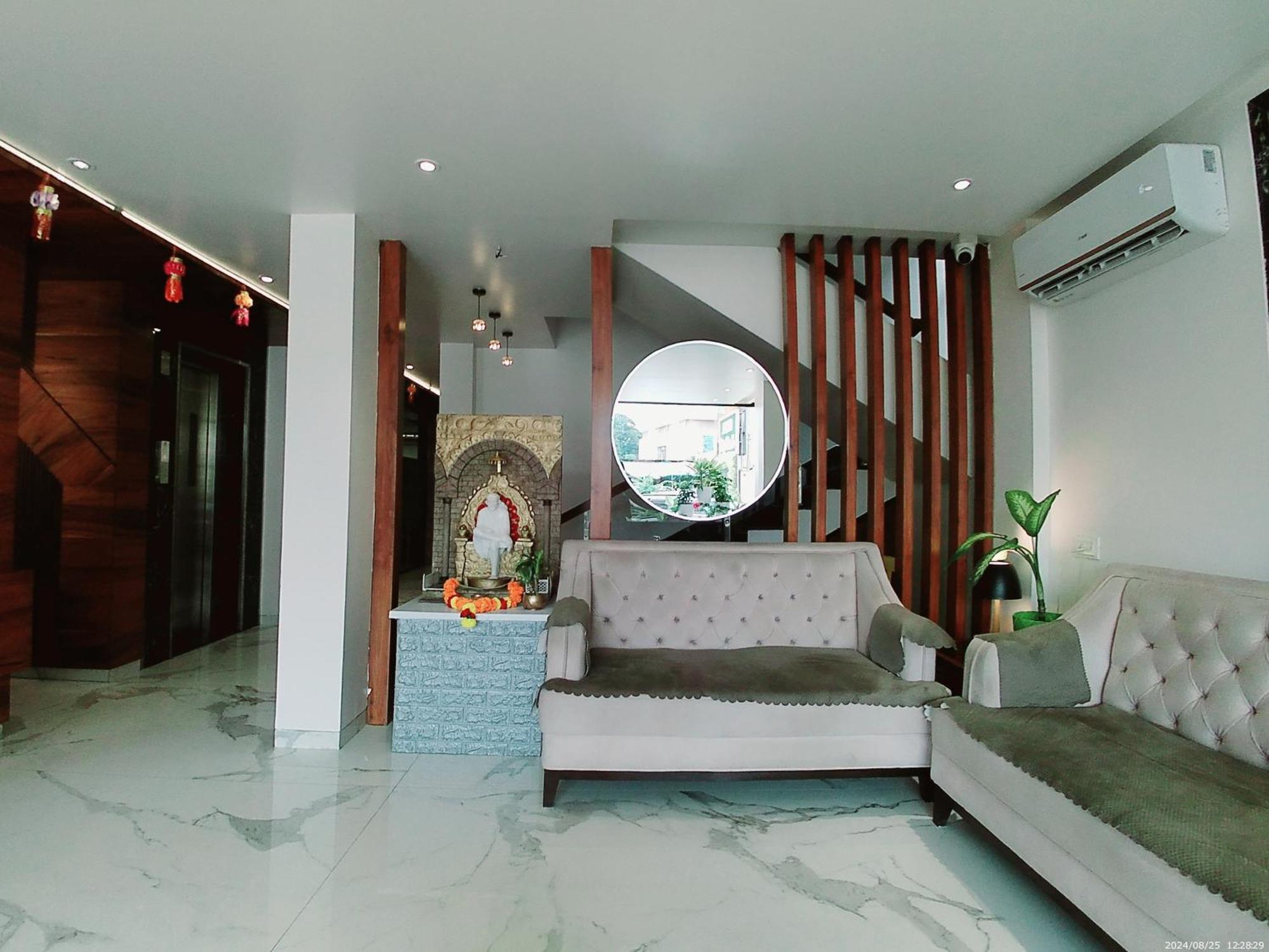 Hotel Sai Pratik, Newly Built Up, Complimentary Shuttle To The Temple Shirdi Exterior photo